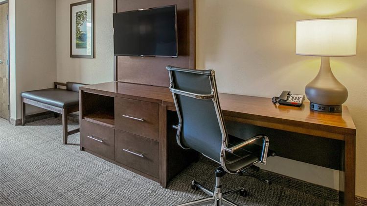 Comfort Suites Fishkill Room