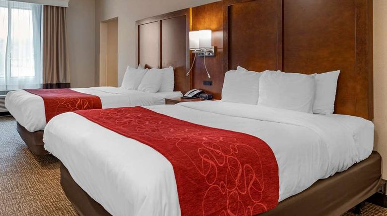 <b>Comfort Suites Columbus Suite</b>. Images powered by <a href="https://iceportal.shijigroup.com/" title="IcePortal" target="_blank">IcePortal</a>.