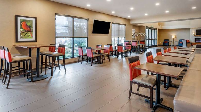 <b>Comfort Suites Columbus Restaurant</b>. Images powered by <a href="https://iceportal.shijigroup.com/" title="IcePortal" target="_blank">IcePortal</a>.