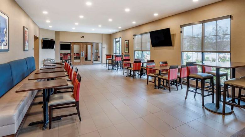 <b>Comfort Suites Columbus Restaurant</b>. Images powered by <a href="https://iceportal.shijigroup.com/" title="IcePortal" target="_blank">IcePortal</a>.