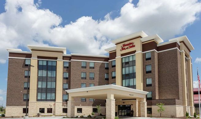 Hampton Inn & Suites of Burlington Exterior