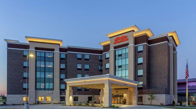 <b>Hampton Inn & Suites of Burlington Exterior</b>. Images powered by <a href="https://iceportal.shijigroup.com/" title="IcePortal" target="_blank">IcePortal</a>.