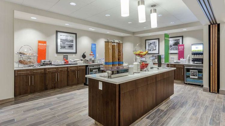 Hampton Inn & Suites of Burlington Restaurant