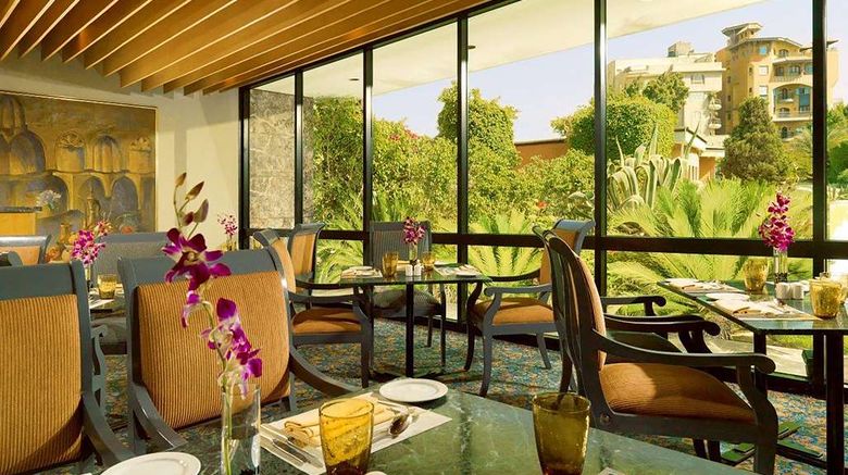 <b>Hilton Cairo Heliopolis Restaurant</b>. Images powered by <a href="https://iceportal.shijigroup.com/" title="IcePortal" target="_blank">IcePortal</a>.