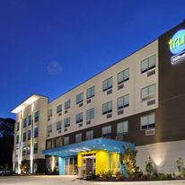 Tru by Hilton Meridian
