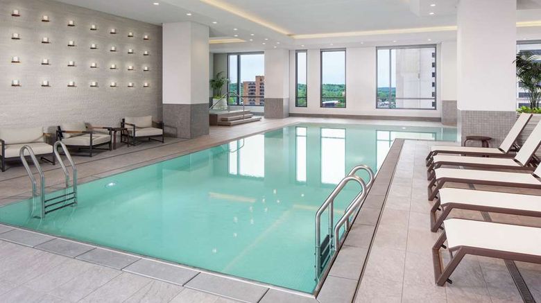 <b>Hilton Rochester Mayo Clinic Area Pool</b>. Images powered by <a href="https://iceportal.shijigroup.com/" title="IcePortal" target="_blank">IcePortal</a>.