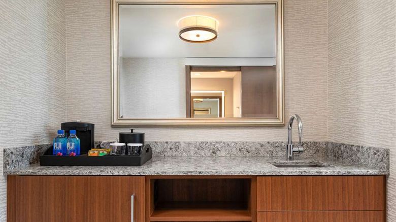 <b>Hilton Rochester Mayo Clinic Area Other</b>. Images powered by <a href="https://iceportal.shijigroup.com/" title="IcePortal" target="_blank">IcePortal</a>.