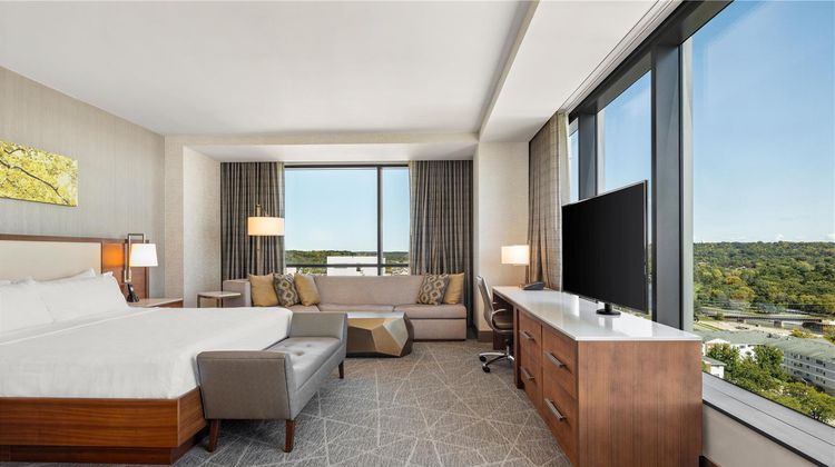 Hilton Rochester Mayo Clinic Area Room