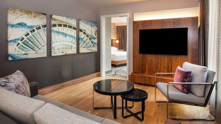 Charter Hotel Seattle, Curio Collection Room