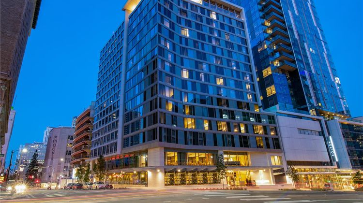 Charter Hotel Seattle, Curio Collection Exterior