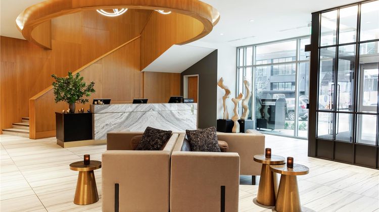 Charter Hotel Seattle, Curio Collection Lobby
