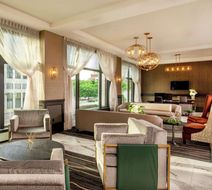 DoubleTree by Hilton Downtown Lobby