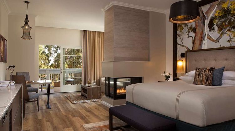 River Terrace Inn Suite
