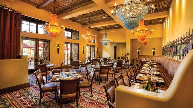 <b>Gateway Canyons Resort & Spa Restaurant</b>. Images powered by <a href="https://iceportal.shijigroup.com/" title="IcePortal" target="_blank">IcePortal</a>.
