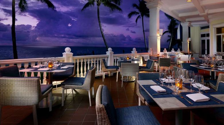 <b>Pelican Grand Beach Resort Restaurant</b>. Images powered by <a href="https://iceportal.shijigroup.com/" title="IcePortal" target="_blank">IcePortal</a>.