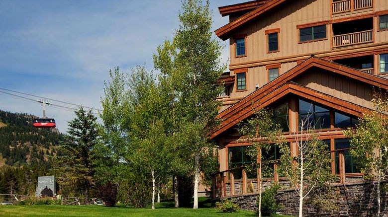 <b>Teton Mountain Lodge & Spa Exterior</b>. Images powered by <a href="https://iceportal.shijigroup.com/" title="IcePortal" target="_blank">IcePortal</a>.
