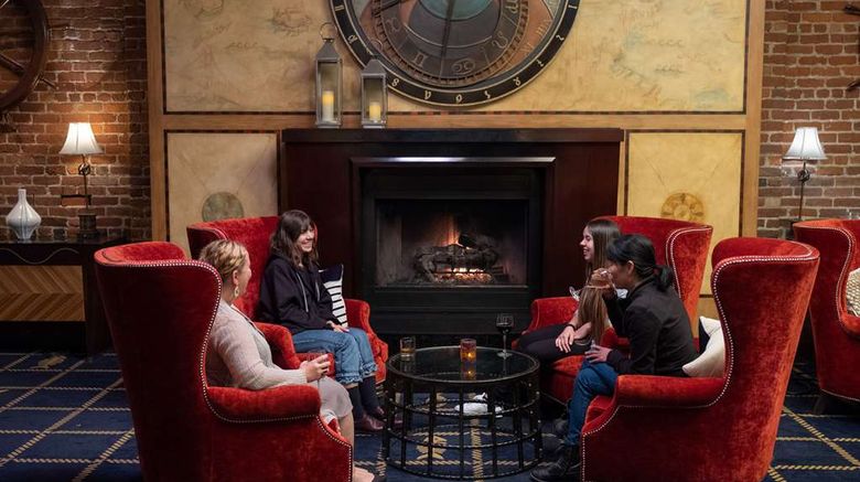 <b>Argonaut Hotel Lobby</b>. Images powered by <a href="https://iceportal.shijigroup.com/" title="IcePortal" target="_blank">IcePortal</a>.