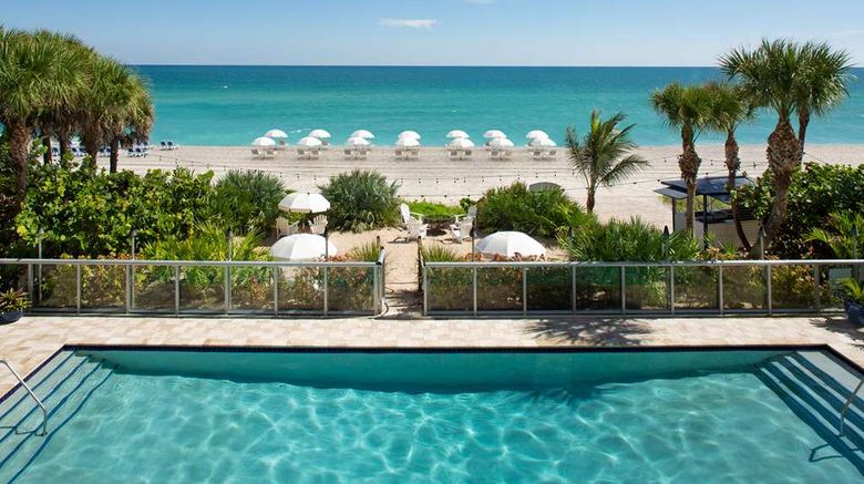 <b>Sole Miami, A Noble House Resort Beach</b>. Images powered by <a href="https://iceportal.shijigroup.com/" title="IcePortal" target="_blank">IcePortal</a>.
