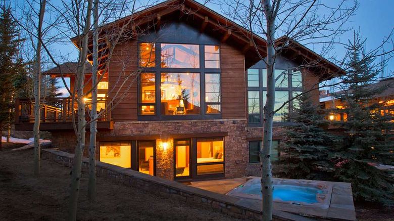 <b>Teton Private Residences Exterior</b>. Images powered by <a href="https://iceportal.shijigroup.com/" title="IcePortal" target="_blank">IcePortal</a>.
