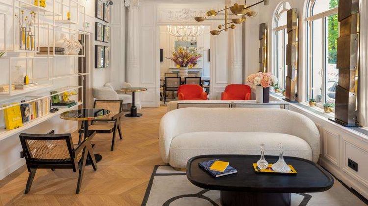 Solly Hotel Lobby