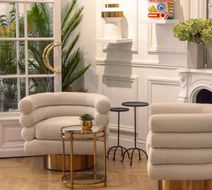 Solly Hotel Lobby