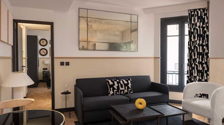 Solly Hotel Suite