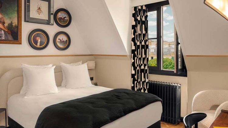 Solly Hotel Room