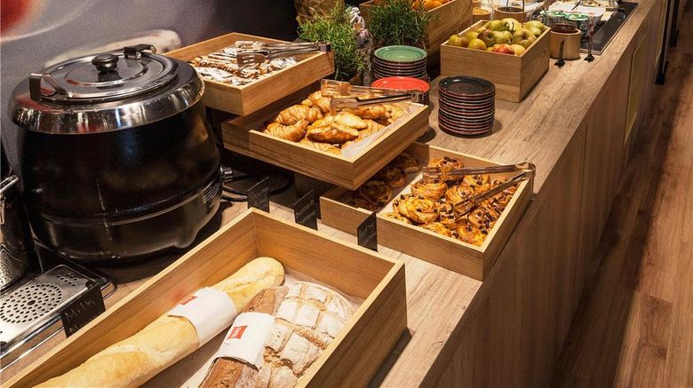 <b>Ibis Kyiv Railway Station Restaurant</b>. Images powered by <a href="https://iceportal.shijigroup.com/" title="IcePortal" target="_blank">IcePortal</a>.