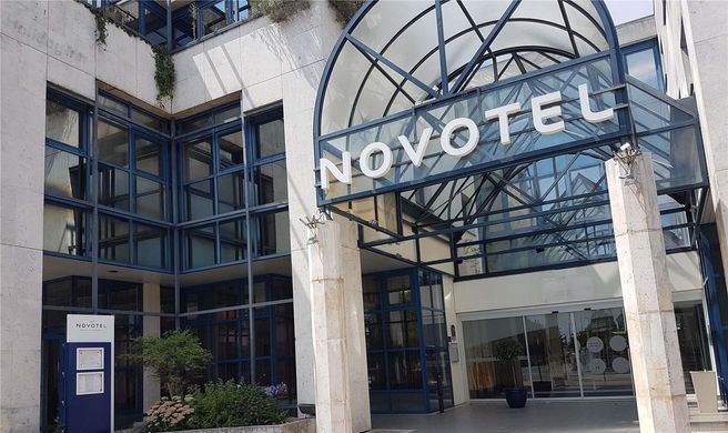 Novotel Blois Centre Val de Loire Hotel Exterior