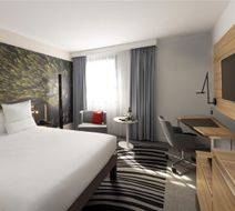 Novotel Blois Centre Val de Loire Hotel Room