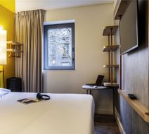 Ibis Budget Paris Clichy Room
