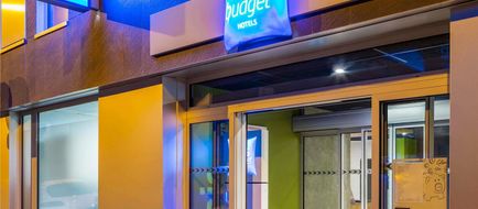 Ibis Budget Paris Clichy Exterior
