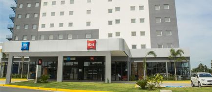 Ibis Budget Lorena Exterior
