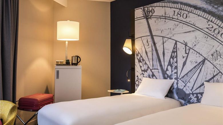 <b>Hotel Mercure Beauvais Centre Cathedrale Room</b>. Images powered by <a href="https://iceportal.shijigroup.com/" title="IcePortal" target="_blank">IcePortal</a>.