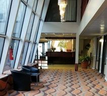 Baymont Inn & Suites Montreal Airport Lobby
