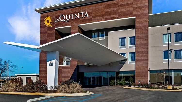 La Quinta Inn & Suites Tuscaloosa Exterior