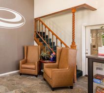 Econo Lodge Inn and Suites Lobby