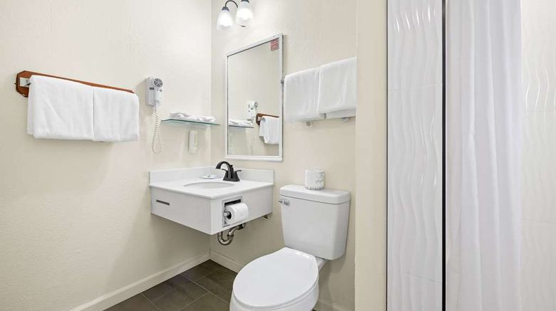 <b>Econo Lodge Inn and Suites Room</b>. Images powered by <a href="https://iceportal.shijigroup.com/" title="IcePortal" target="_blank">IcePortal</a>.