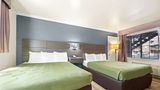 Econo Lodge Inn and Suites Room
