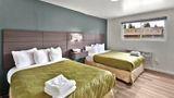 Econo Lodge Inn and Suites Room