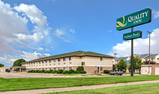 Quality Inn & Suites Mankato Exterior