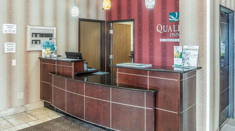 Quality Inn & Suites Mankato Lobby