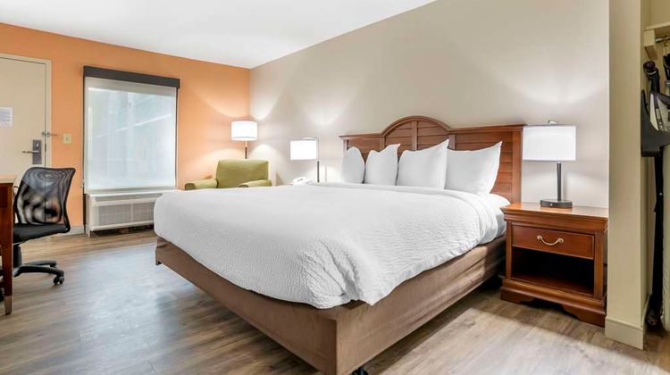 Econo Lodge Moss Point Room