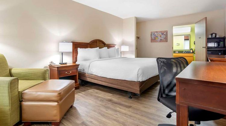 Econo Lodge Moss Point Room