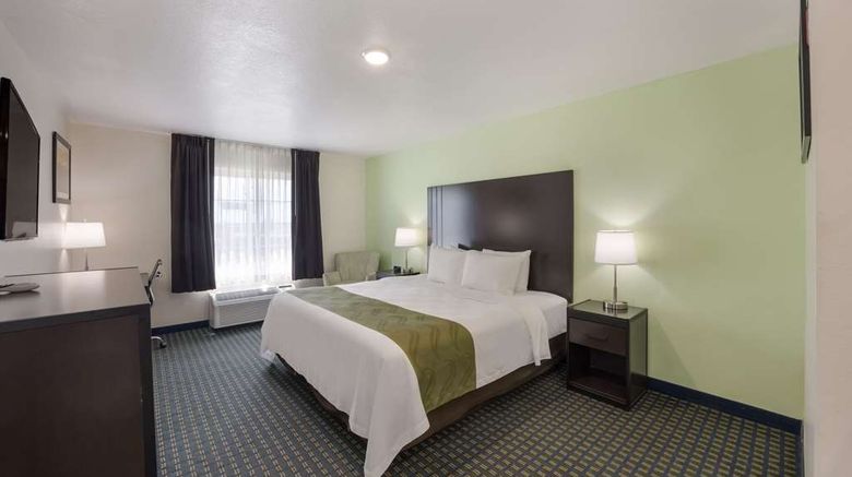 <b>Quality Inn & Suites Clayton Room</b>. Images powered by <a href="https://iceportal.shijigroup.com/" title="IcePortal" target="_blank">IcePortal</a>.