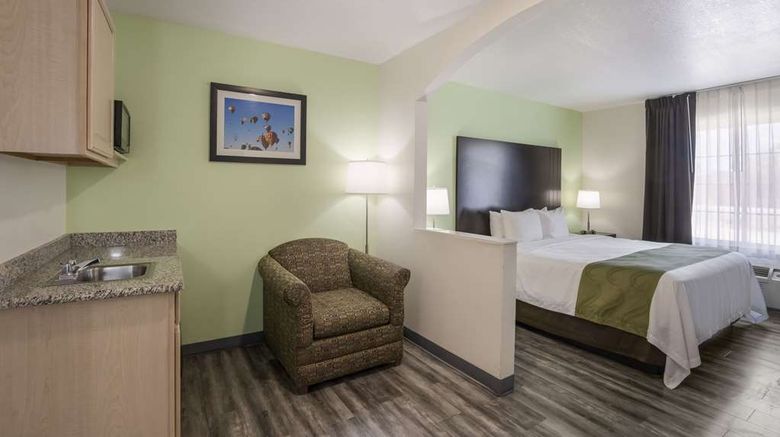 <b>Quality Inn & Suites Clayton Suite</b>. Images powered by <a href="https://iceportal.shijigroup.com/" title="IcePortal" target="_blank">IcePortal</a>.