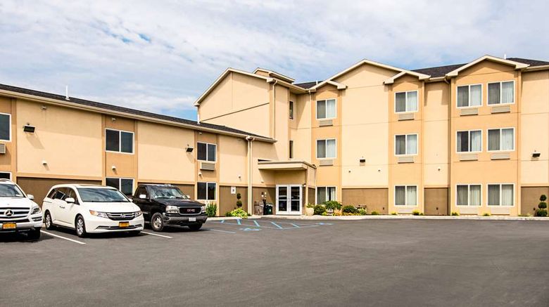 <b>Quality Inn & Suites Glenmont - Albany S Exterior</b>. Images powered by <a href="https://iceportal.shijigroup.com/" title="IcePortal" target="_blank">IcePortal</a>.