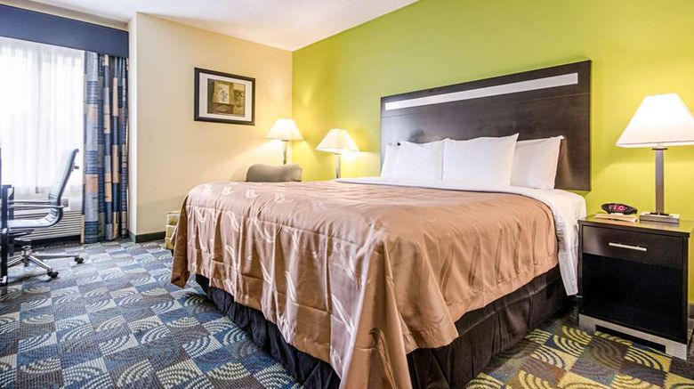 <b>Quality Inn & Suites Glenmont - Albany S Room</b>. Images powered by <a href="https://iceportal.shijigroup.com/" title="IcePortal" target="_blank">IcePortal</a>.