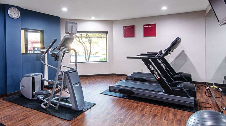 Comfort Suites Dallas Health