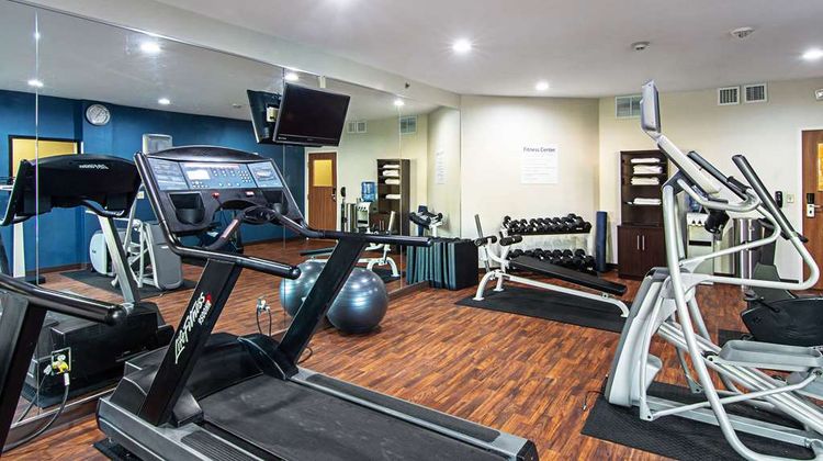 Comfort Suites Dallas Health